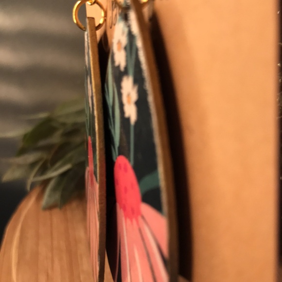 🌿Handmade Earrings🌿 - Picture 5 of 6